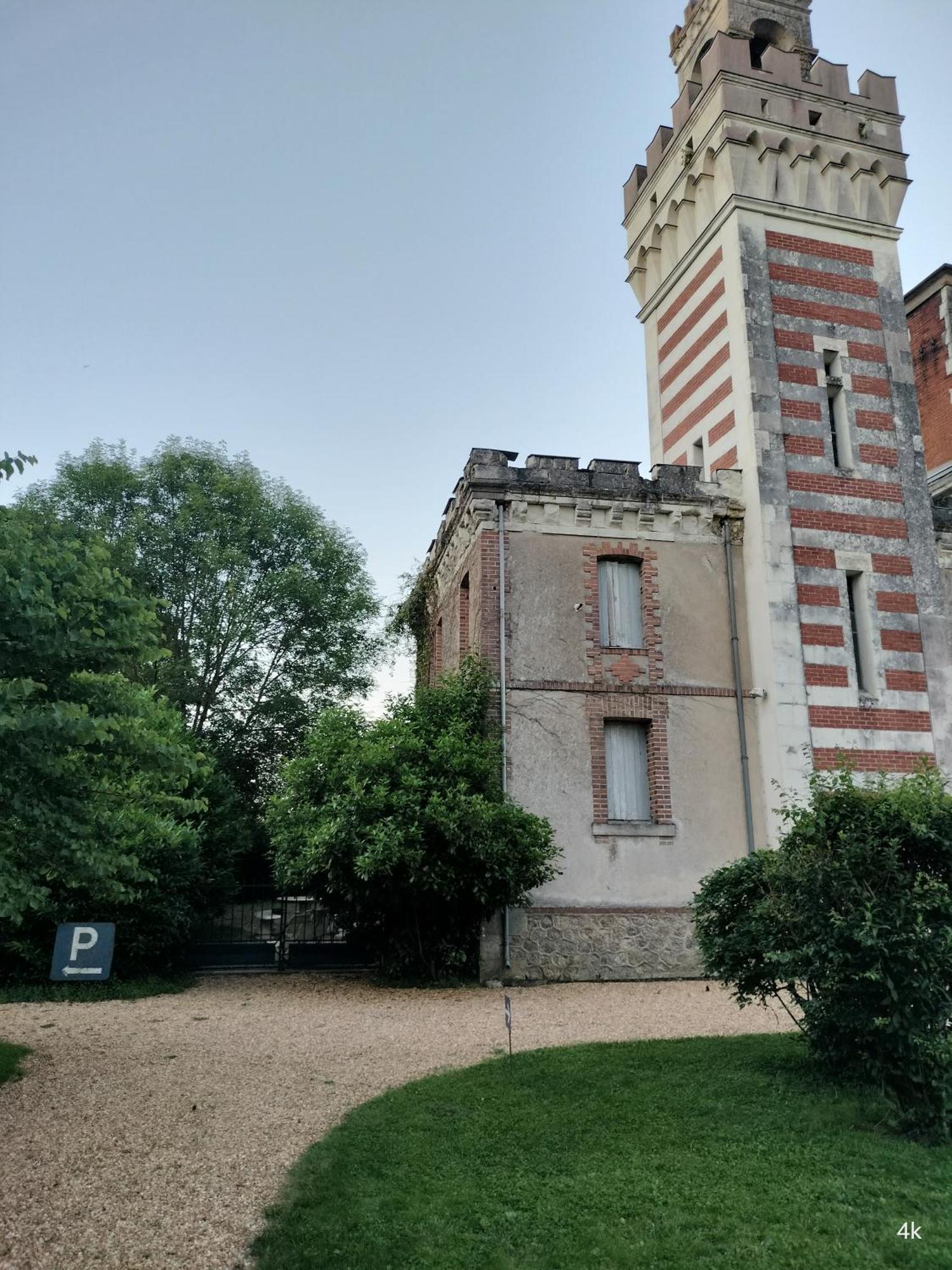 La Tour Carree D'Un Chateau Auzouer-en-Touraine Exteriör bild